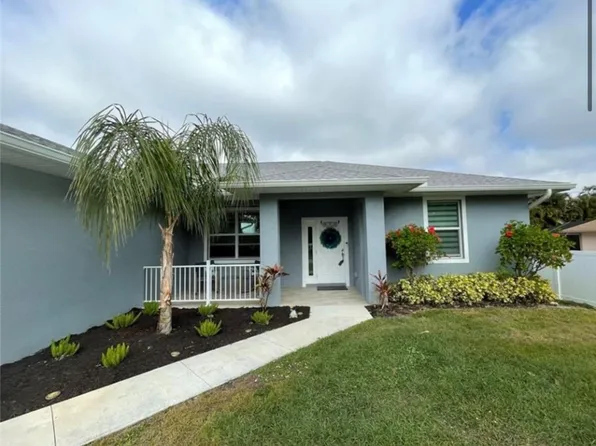 8153 Harrisburg Dr, Fort Myers, FL 33967