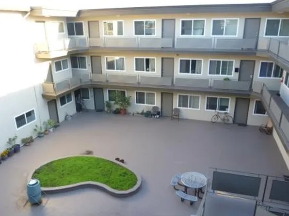 Lee Crest Apartments, 265 Lee St #207, Oakland, CA 94610