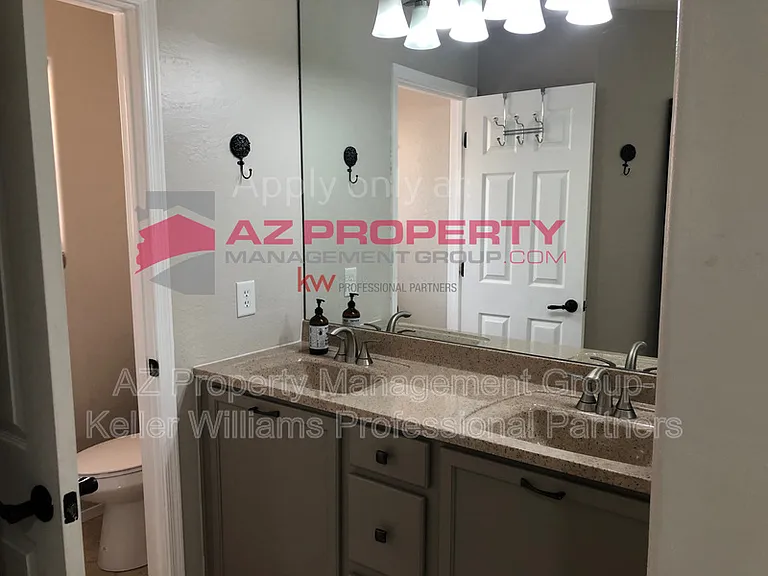 12439 W Morning Vista Ln — Photo 11