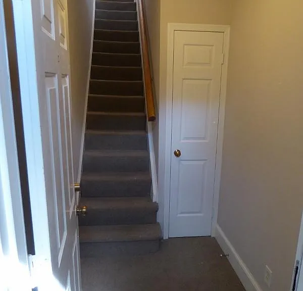 2115 Newport Pl NW #C — Photo 3