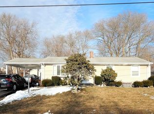 114 Laurelwood Dr, New Bedford, MA 02745