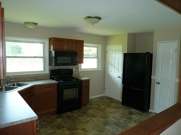 Kitchen Pic2