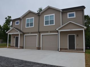 1561 14th Ave NE #B, Hickory, NC 28601