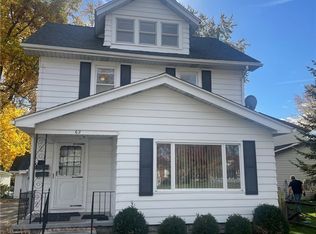 62 Milton St, Williamsville, NY 14221
