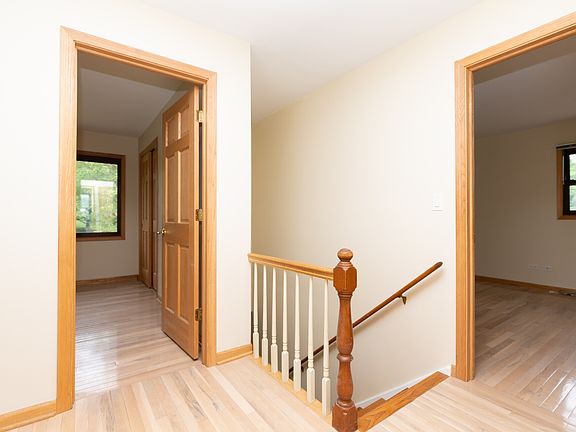 3rd image of 3300 Saratoga Ave