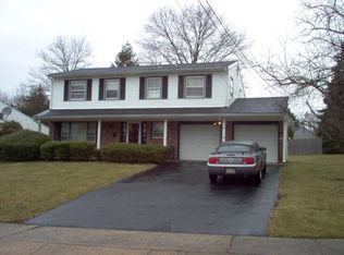 35 King Rd, Somerset, NJ 08873