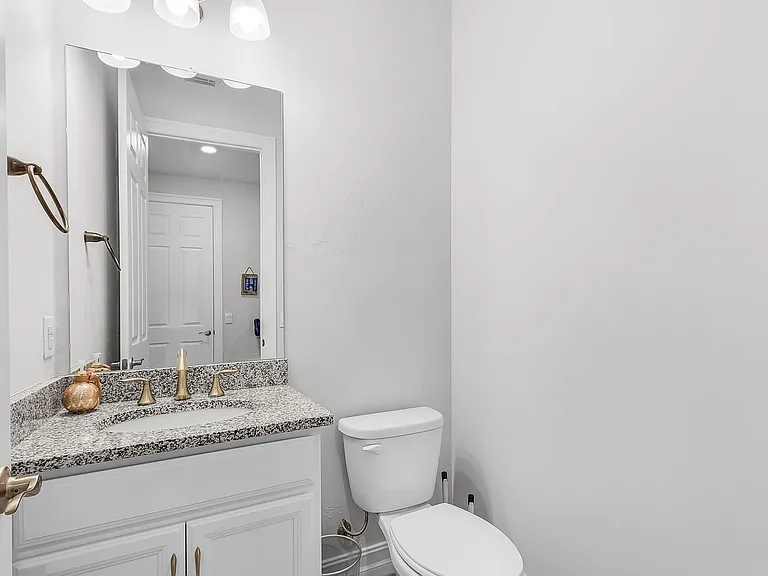 425 Coral Reef Pl — Photo 15