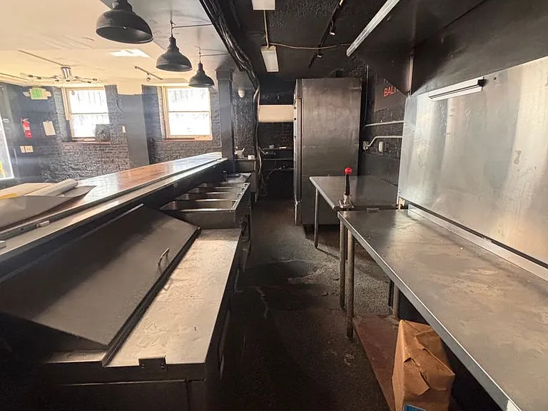 24 E Madison St — Photo 33