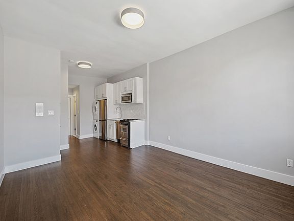 3rd image of 1582 1st Ave APT 3C