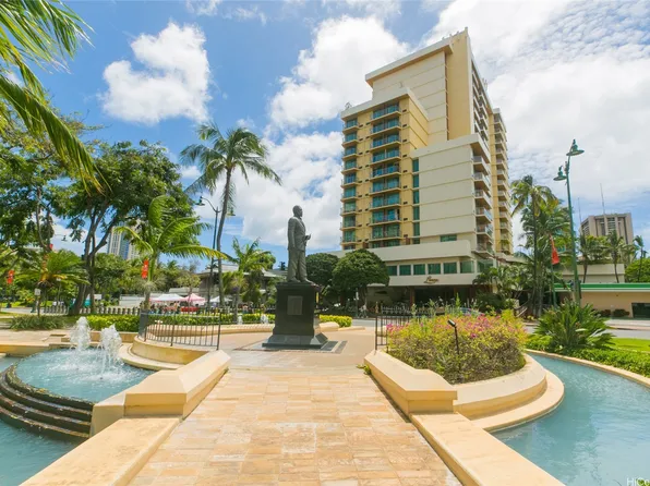 2045 Kalakaua Ave APT 1404, Honolulu, HI 96815