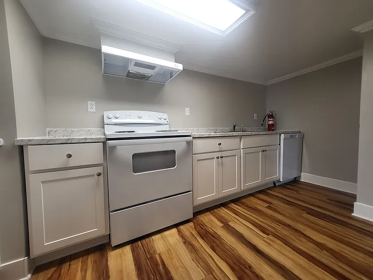 44-52 Webster St #3 — Photo 21