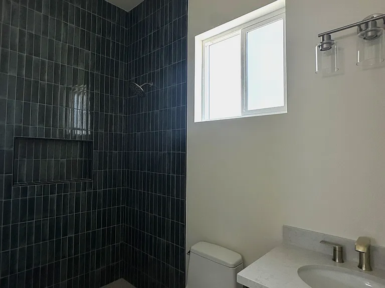 5021 72nd St #5023 — Photo 8