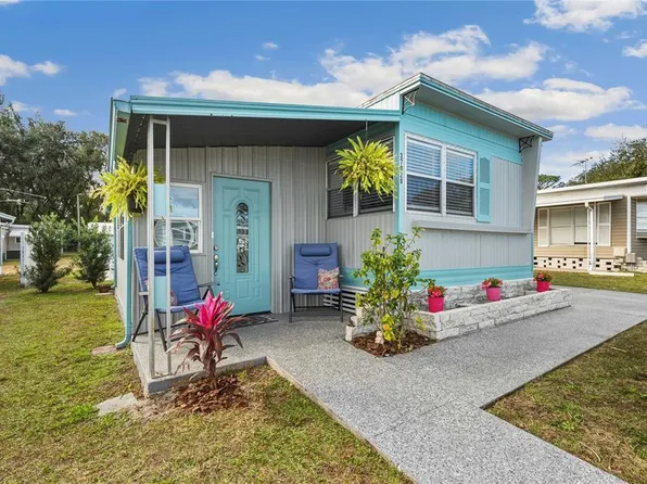 37020 Lois Ave, Zephyrhills, FL 33542