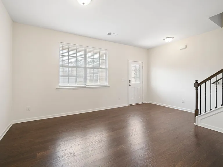 152 Atwater Landing Dr — Photo 5