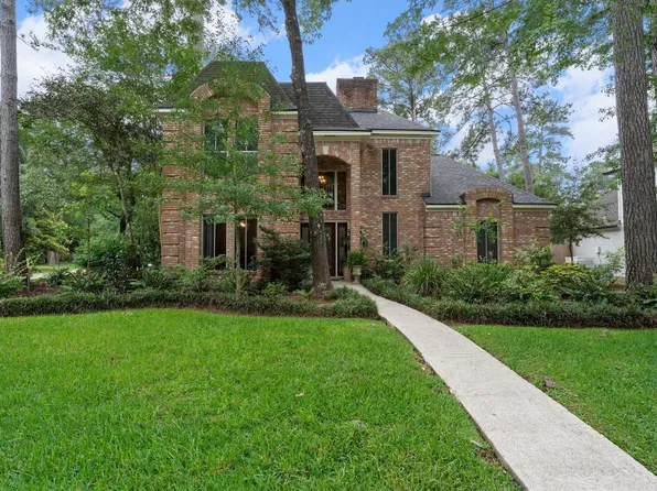 23 Tanager Trl, Spring, TX 77381
