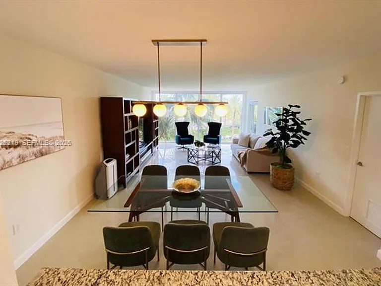 10275 Collins Ave #324 — Photo 4