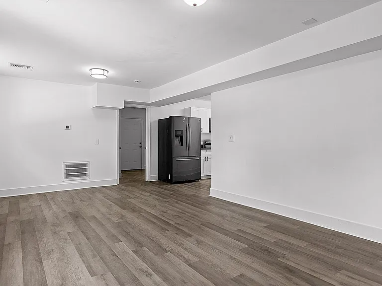 200 S Aster Ave #C — Photo 9