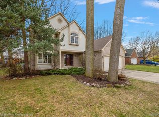 41817 Connerwood Ct, Canton, MI 48187