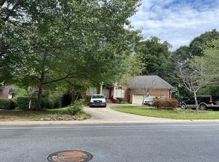 18627 River Falls Dr, Davidson, NC 28036