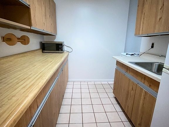 3rd image of 225 Columbus Ave #4M
