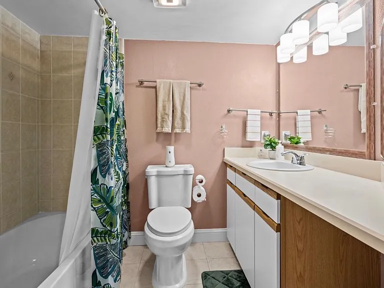 1255 Ponce Island Dr #777 — Photo 12