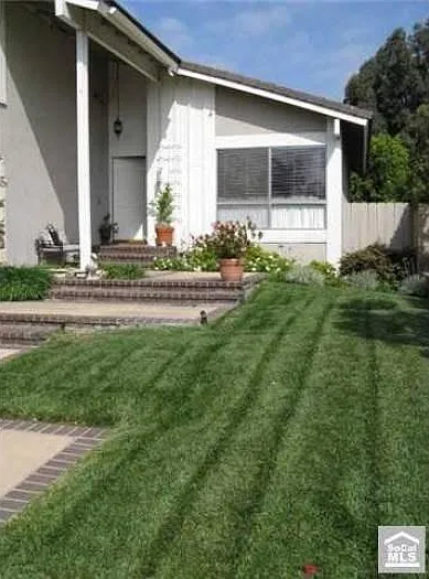 14751 Mulberry Ave — Photo 2