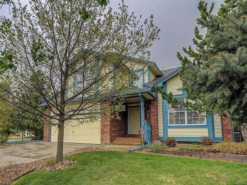Large corner lot