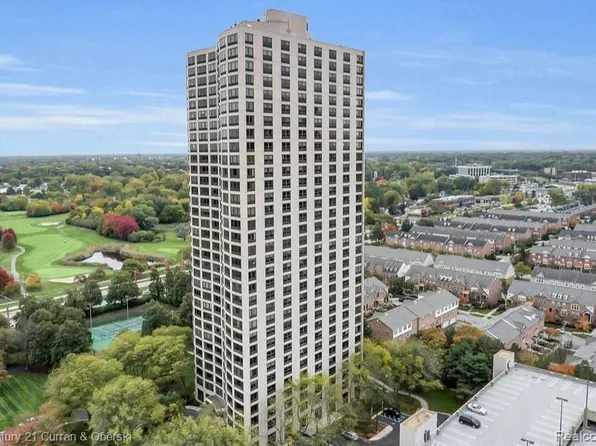 5000 Town Ctr #2401-2406, Southfield, MI 48075