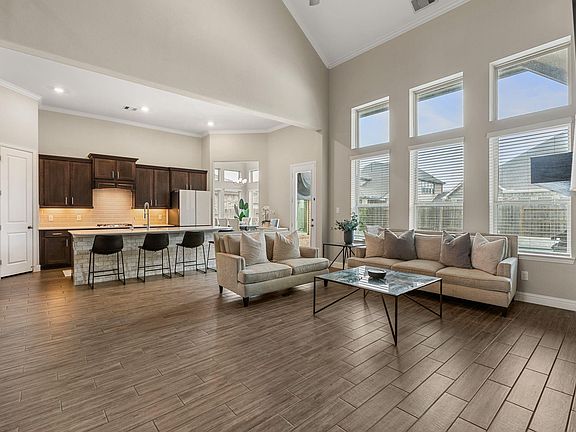 3rd image of 6722 Eden Terrace Ln
