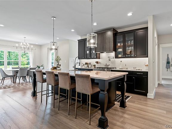 3rd image of 9561 Seven Sisters Dr