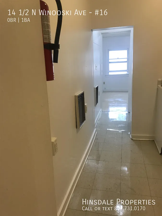 Studio, $1,300 — Photo 2
