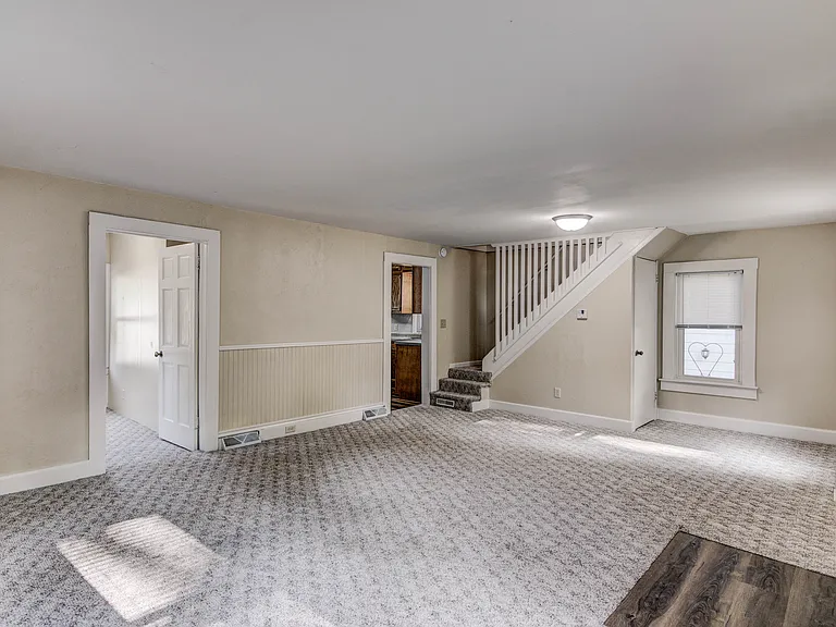 616 Davis Ave — Photo 7