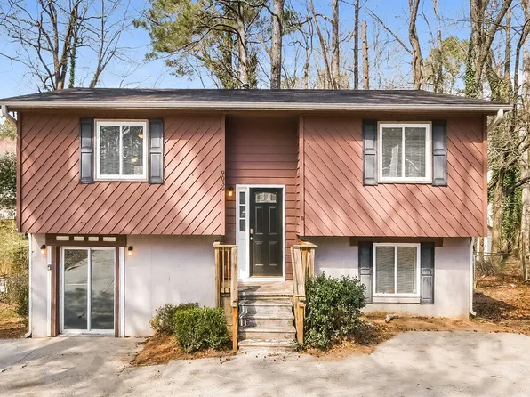 9039 Raven Dr, Jonesboro, GA 30238