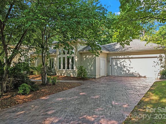 4th image of 35 Heritage Dr
