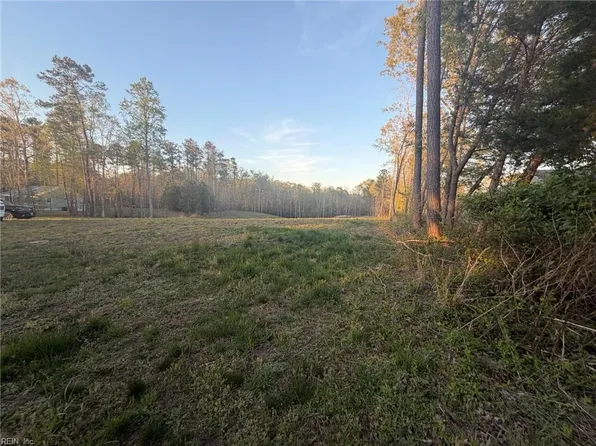 489AC N Waterside Dr, Lanexa, VA 23089