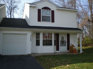 3500 Southport Dr, Island Lake, IL 60042
