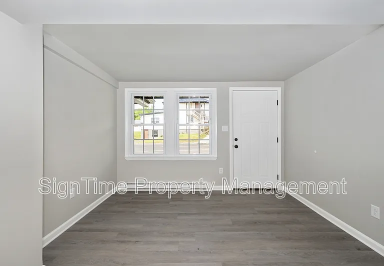 15207 National Pike E — Photo 3