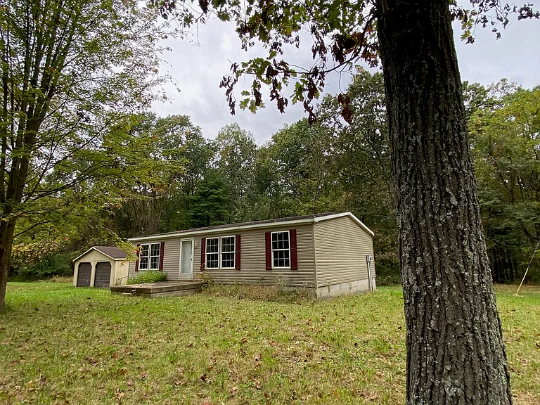 24968 Locke Rd — Photo 2