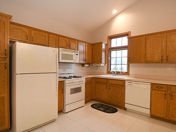 5th image of 8123 Nielsen Dr