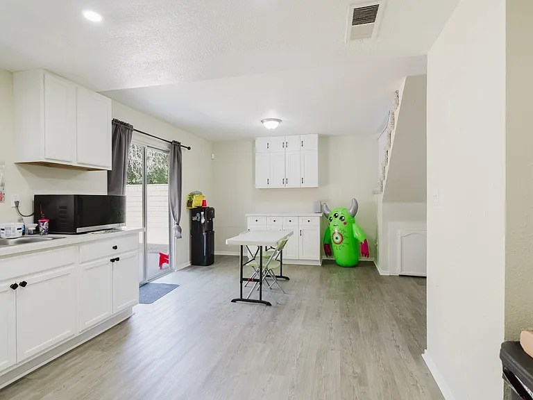 45041 Colleen Dr — Photo 7