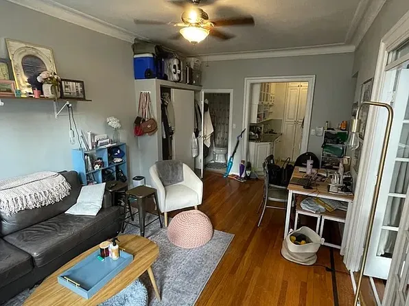 160 West 72nd Street image 2 of 11