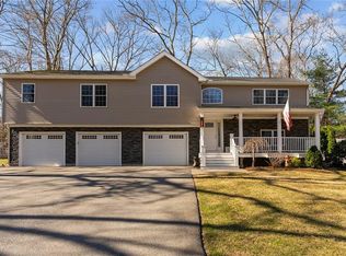 15 Dayton Ave, Johnston, RI 02919