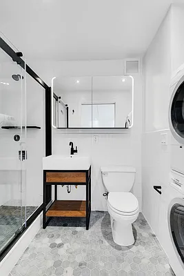 Rented by REAL New York | media 63