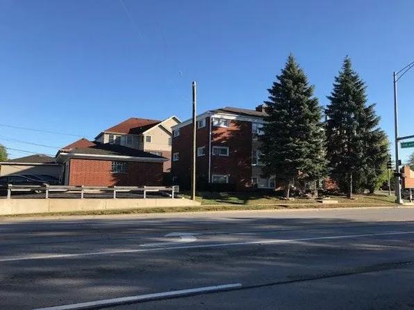 340 S Cass Ave #Bsw, Westmont, IL 60559