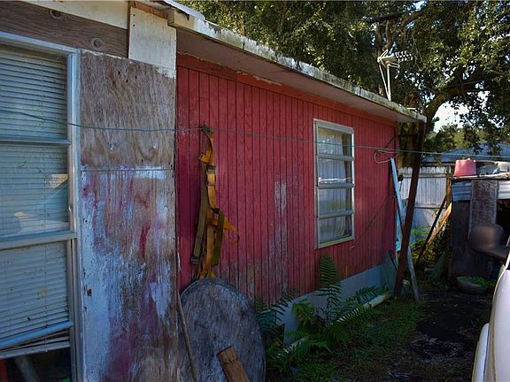 5th image of 3644 Johnson Ave E
