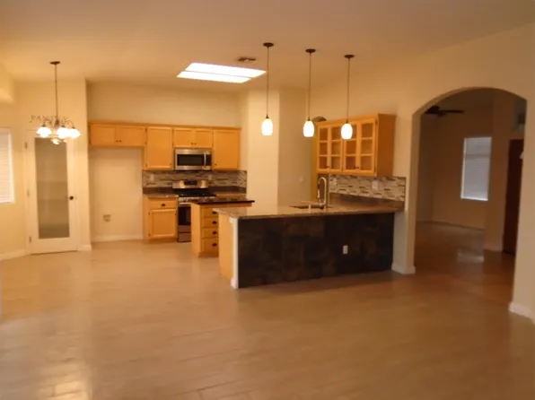 26 Promenade Ct, Roseville, CA 95678
