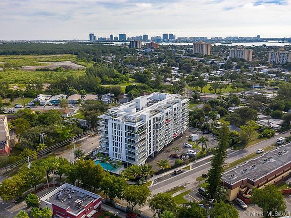 4th image of 13800 Highland Dr #201