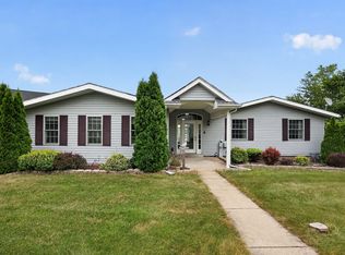 1904 Baintree Rd, Davis, IL 61019