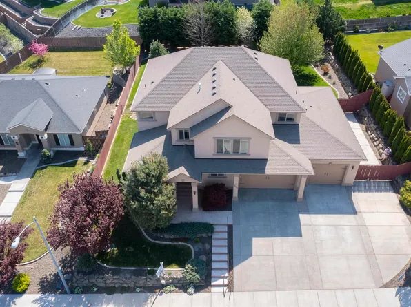 2005 W 51st Ave, Kennewick, WA 99337