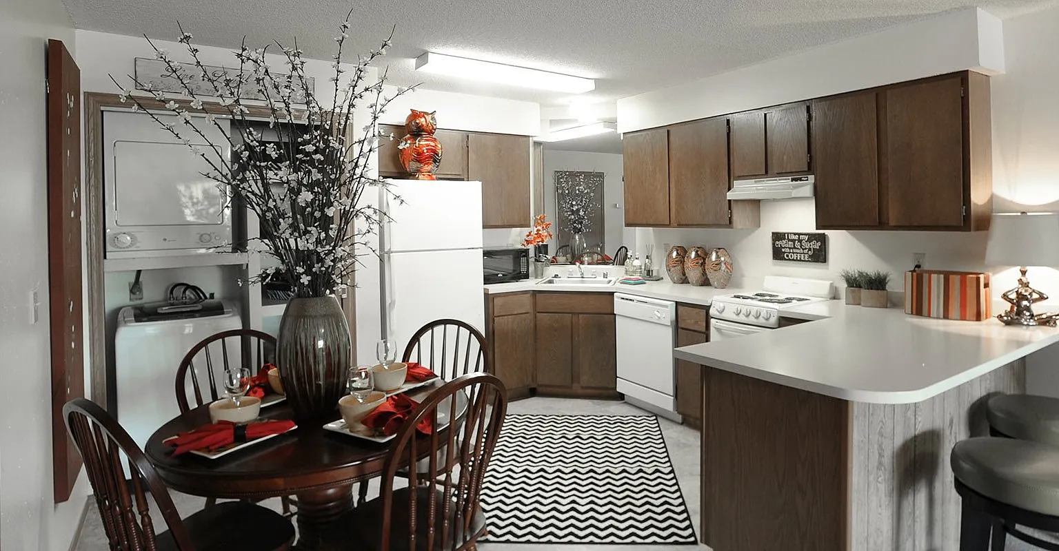 Gladiola Estates — Photo 1